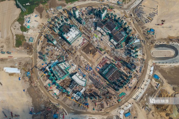 Dự kiến sau khi hoàn thành vào tháng 7/2027, VinFast - Trống Đồng sẽ trở thành công trình biểu tượng mới của thể thao nước nhà, đồng thời là tụ điểm cho các sự kiện văn hóa, nghệ thuật hàng đầu quốc tế.