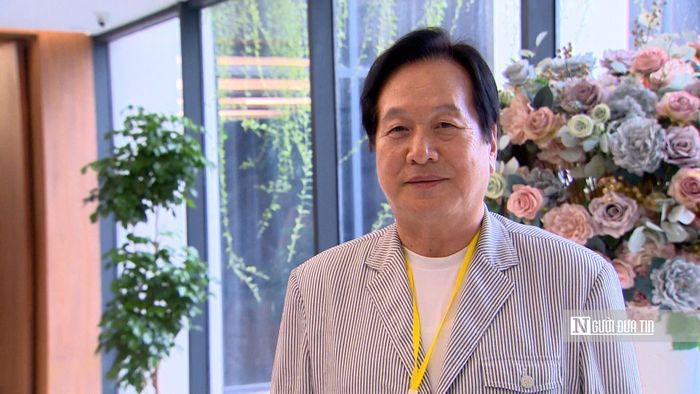 Ông Suh II Suk, đại diện đến từ Hàn Quốc