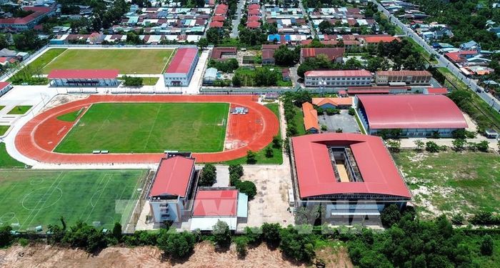 Sân thi đấu bóng đá tại cơ sở 2 Trung tâm Huấn luyện và Thi đấu thể thao tỉnh Tây Ninh được đầu tư đồng bộ, đáp ứng yêu cầu tập luyện và tổ chức các giải thi đấu thể thao quy mô lớn. Ảnh: Giang Phương – TTXVN