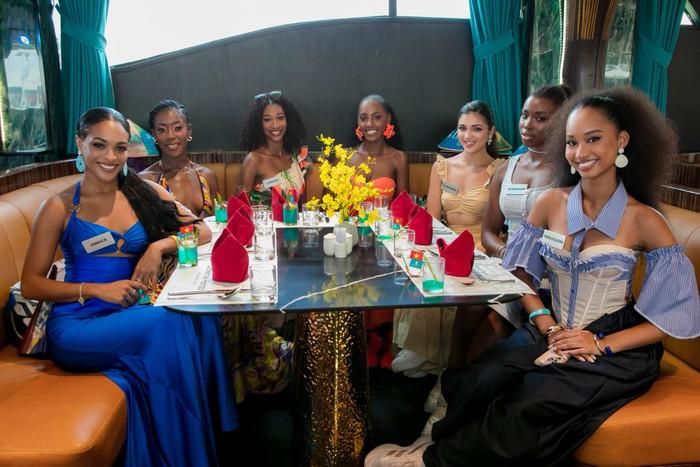 Miss World lần thứ 73 quy tụ 111 người đẹp đến từ nhiều nơi trên thế giới.