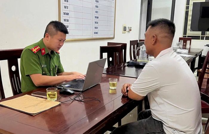 Anh Nguyễn Bá Đại làm việc với cơ quan công an