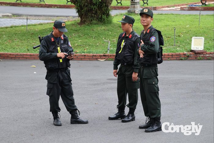 An ninh được siết chặt.