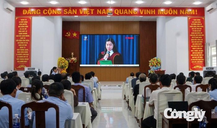 Quang cảnh buổi tuyên truyền