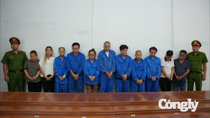 11 đối tượng bị khởi tố về tội “Mua bán bộ phận cơ thể người”, quy định tại Điều 154 Bộ luật Hình sự. (Ảnh: Công an cung cấp)