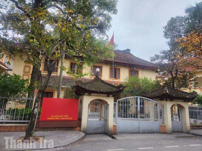 Trụ sở dôi dư sau sắp xếp tại phường Hà Đông, Hà Nội                Ảnh: HH