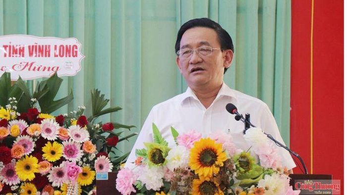 Ông Trần Quốc Tuấn, Giám đốc Sở Công Thương tỉnh Vĩnh Long phát biểu định hướng mô hình tại chương trình.