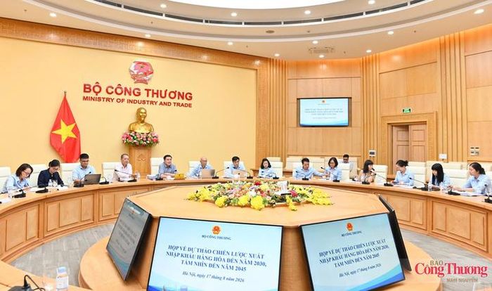 Toàn cảnh cuộc họp.