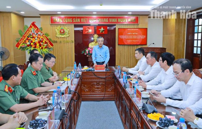 Bí thư Tỉnh ủy Lê Đức Thái phát biểu chúc mừng cán bộ, chiến sĩ Công an tỉnh Thanh Hóa.