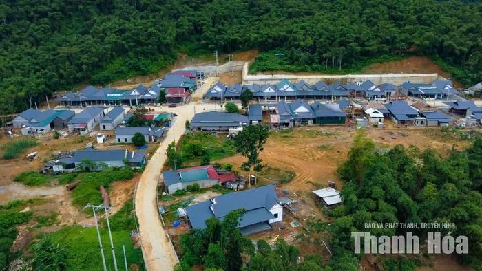 Những căn nhà mới giữa vùng núi Trung Xuân không chỉ là nơi ở. Đó còn là dấu mốc khép lại những ngày sống trong thấp thỏm trước nguy cơ sạt lở, mở ra hành trình an cư, lập nghiệp mới cho người dân nơi đây.