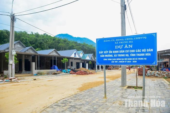 Người dân nơi đây cho rằng, có một nơi ở an toàn, ổn định sẽ giúp họ có thêm điểm tựa để tính chuyện làm ăn, sản xuất và nuôi con ăn học.