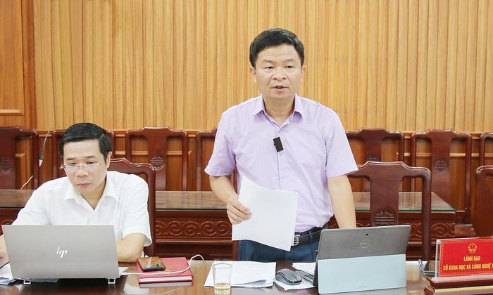Lãnh đạo Sở Khoa học và Công nghệ đề nghị xã Văn Môn làm rõ những khó khăn, vướng mắc trong triển khai Nghị quyết số 57.