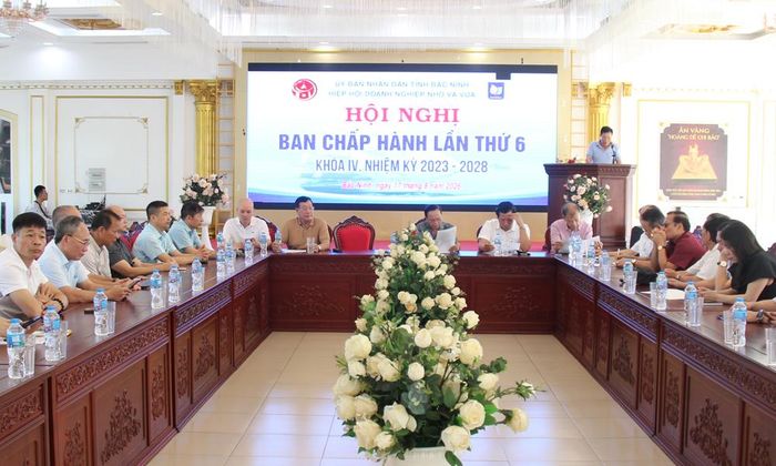  Toàn cảnh hội nghị. 