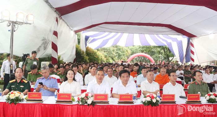 Các đại biểu tham dự ngày hội. Ảnh: Quang Minh