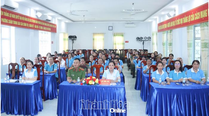 Các đại biểu tham dự lễ ra mắt.