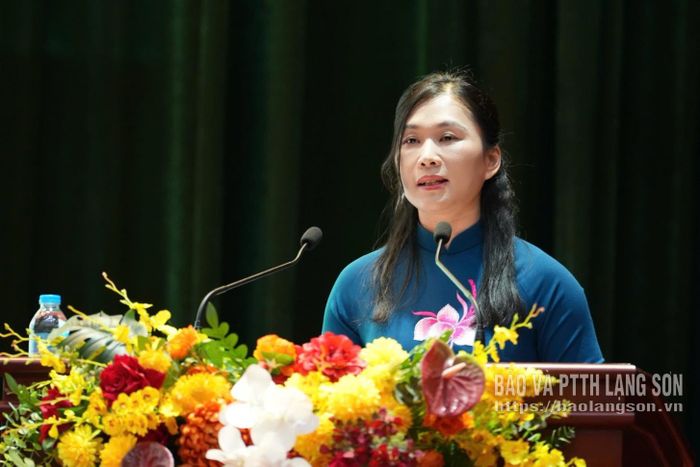Đồng chí Trần Thanh Nhàn, Phó Chủ tịch UBND tỉnh phát biểu kết luận hội nghị