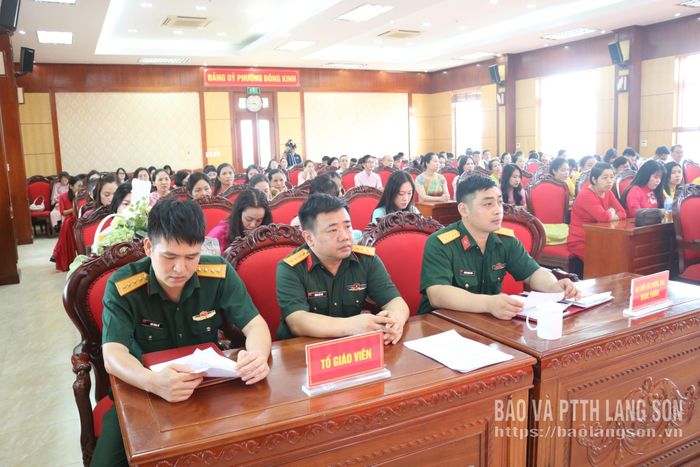 Các đại biểu dự bế mạc lớp bồi dưỡng