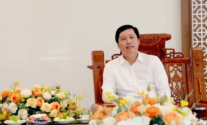Bí thư Tỉnh ủy Dương Quốc Huy đề nghị Công an tỉnh tiếp tục chủ động nắm tình hình từ cơ sở, nâng cao hiệu quả phòng, chống tội phạm, đẩy mạnh chuyển đổi số, xây dựng lực lượng chính quy, tinh nhuệ, hiện đại.