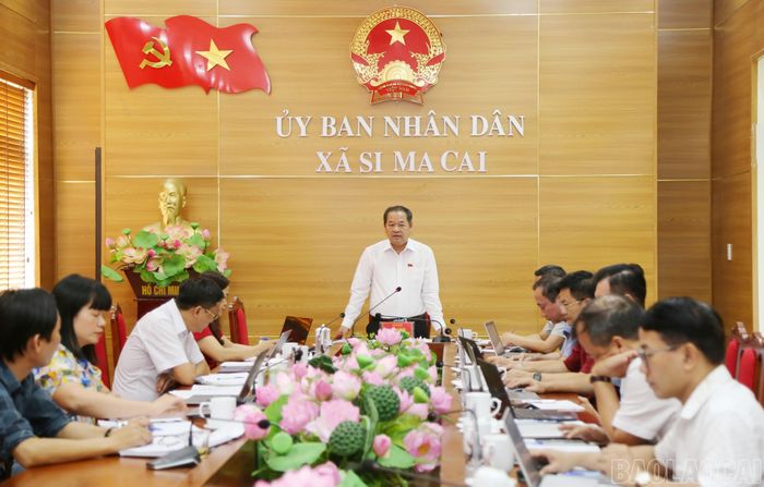 Đồng chí Lý Bình Minh - Phó Chủ tịch HĐND tỉnh phát biểu tại buổi làm việc.