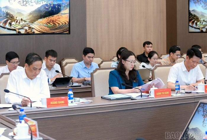 Các đồng chí Thường trực Tỉnh ủy dự buổi làm việc.