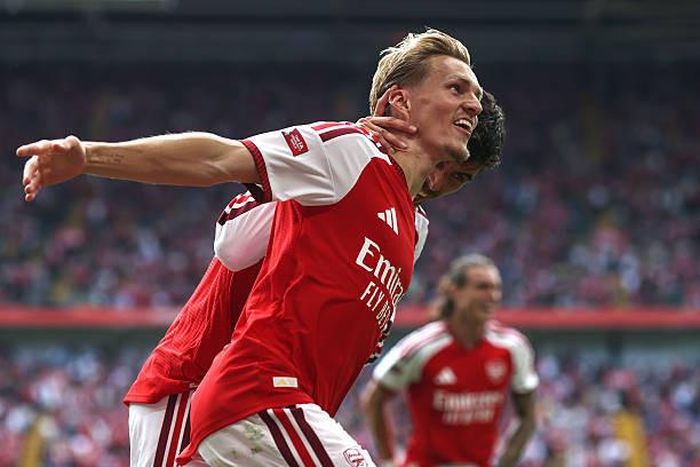 Martin Odegaard nhận điểm 9 với màn trình diễn hoàn hảo.
