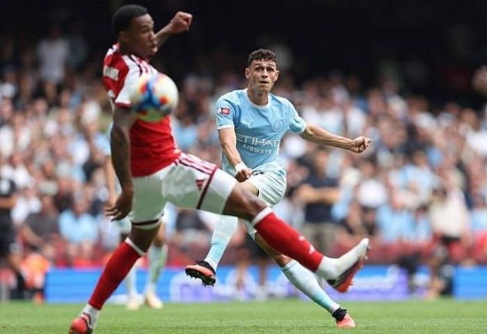 Foden (5/10): Bị cuốn phăng ở đầu trận, phải nhận thẻ vàng khi cản Arsenal phản công và vẫn chưa tìm lại được cảm hứng chơi bóng.