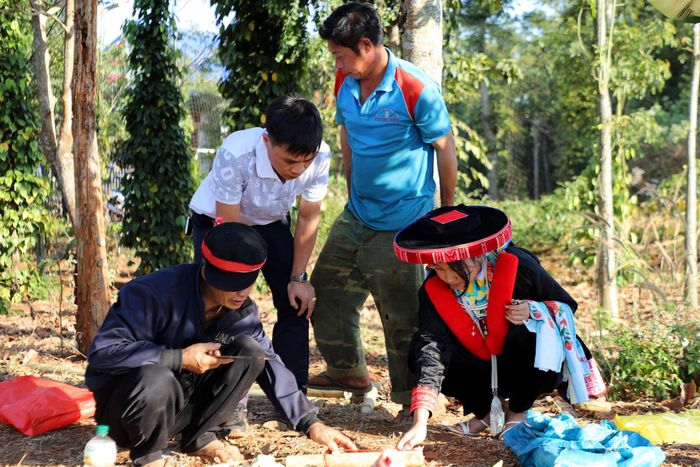 Thầy mo, thầy cúng đóng vai trò đặc biệt quan trọng trong việc xóa bỏ các hủ tục tại tỉnh Lâm Đồng