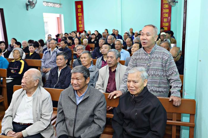 Người dân khu vực Đà Lạt góp ý, mong muốn các tổ trưởng tổ dân phố mới sau sáp nhập không chỉ làm công việc hành chính mà thực sự là người gần dân, hiểu dân và giải quyết được những việc từ cơ sở