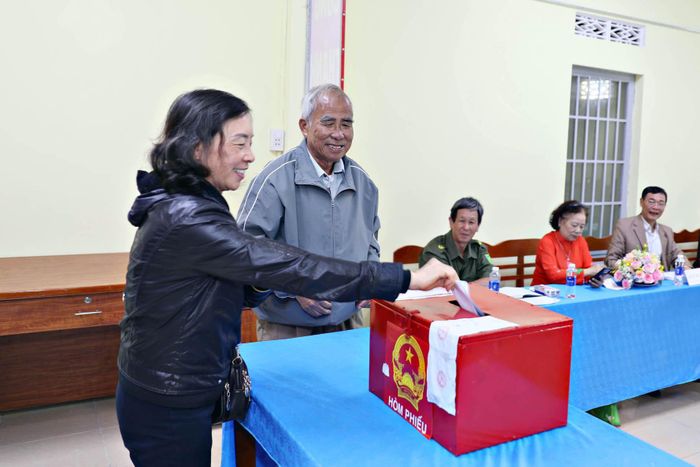 Người dân phường Cam Ly - Đà Lạt bỏ phiếu bầu tổ trưởng tổ dân phố vào cuối tháng 7/2026