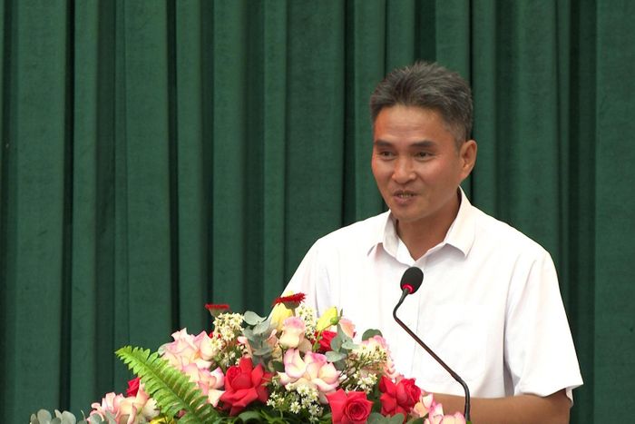 Ông Nguyễn Bá Thủy, Phó Chủ tịch HĐND xã Quảng Hòa kiến nghị tăng cường giao ban, chia sẻ kinh nghiệm giữa HĐND tỉnh và cấp xã, nhất là về giám sát, khảo sát và theo dõi thực hiện kiến nghị