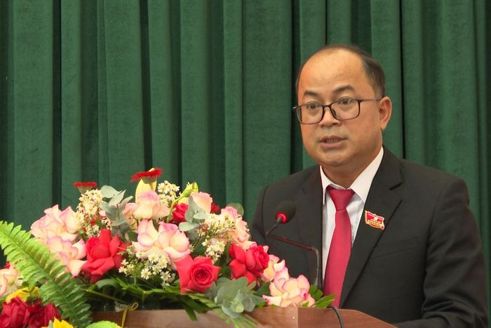 Đồng chí Y Quang BKrông, Ủy viên Ban Thường vụ Tỉnh ủy, Phó Chủ tịch HĐND tỉnh Lâm Đồng đề nghị HĐND các xã, phường lựa chọn những vấn đề trọng tâm, sát thực tiễn để giám sát