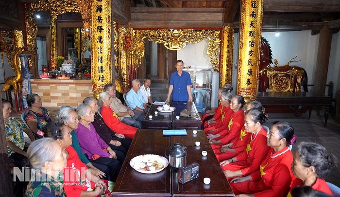 Bà con nhân dân tổ dân phố Lũng Xuyên luôn đoàn kết, thống nhất, chung sức đồng lòng xây dựng quê hương ngày thêm khởi sắc.