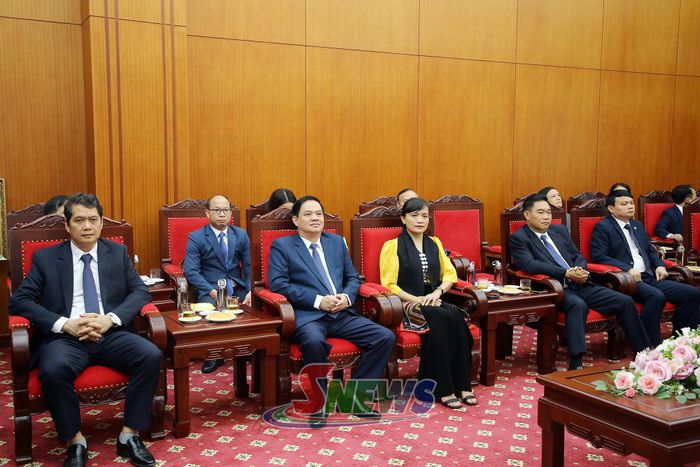 Các đồng chí lãnh đạo tỉnh Sơn La.
