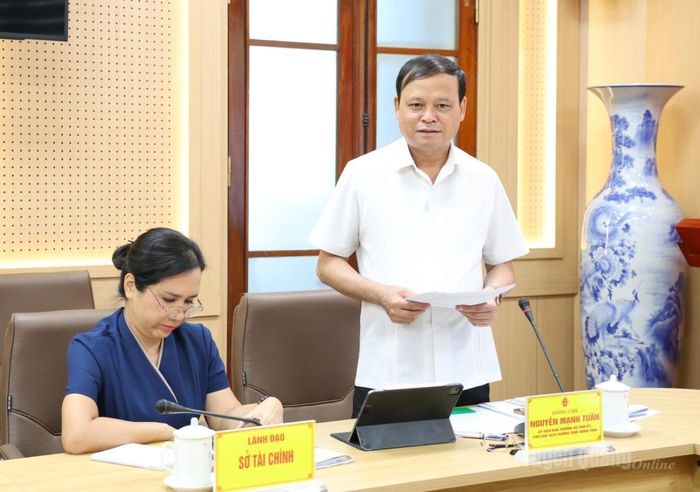 Đồng chí Nguyễn Mạnh Tuấn, Ủy viên Ban Thường vụ Tỉnh ủy, Phó Chủ tịch Thường trực UBND tỉnh phát biểu tại buổi làm việc.