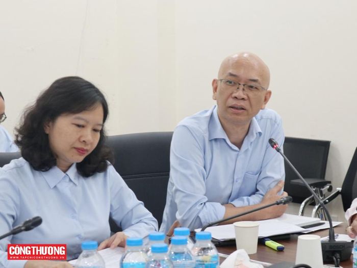 Ông Trần Thanh Hải - Phó Cục trưởng Cục Xuất nhập khẩu giải đáp một số nội dung được các địa phương, hiệp hội doanh nghiệp quan tâm