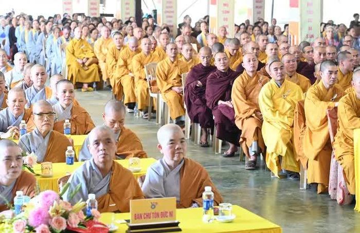 Các hành giả tham dự