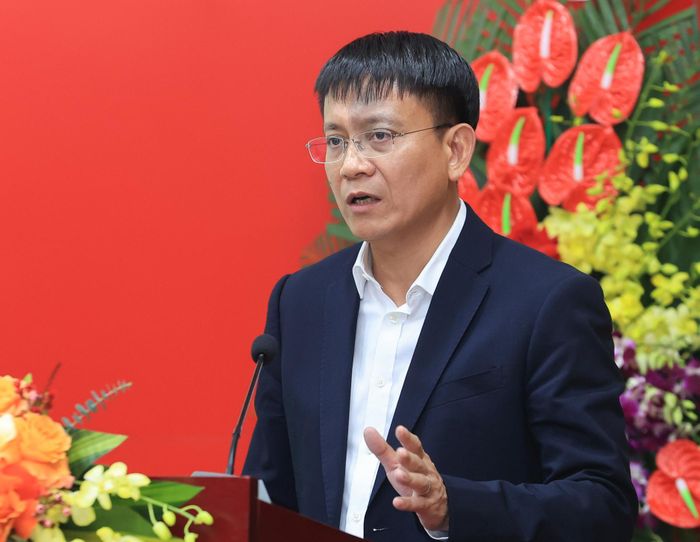 Ông Lê Đỗ Mười, Cục trưởng Cục Hàng hải và Đường thủy Việt Nam.