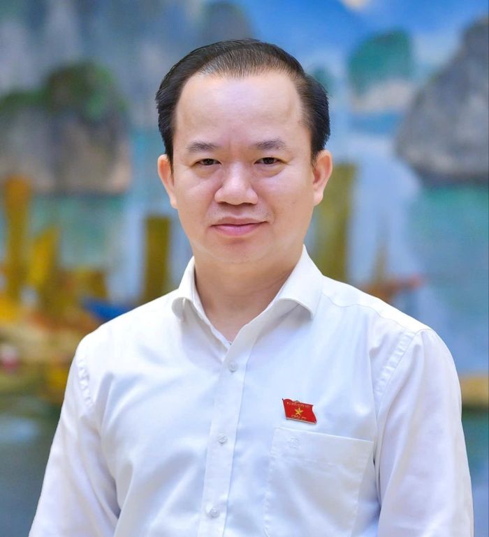 ĐBQH hoạt động chuyên trách tại Ủy ban Văn hóa và Xã hội của Quốc hội PGS.TS Bùi Hoài Sơn 