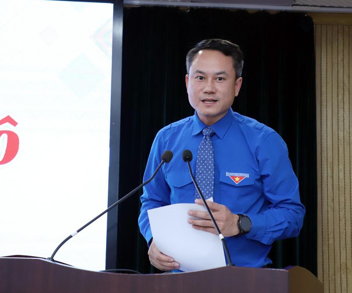 Anh Nguyễn Kim Quy - Bí thư Trung ương Đoàn, Phó Chủ tịch Thường trực Trung ương Hội Liên hiệp Thanh niên Việt Nam phát biểu