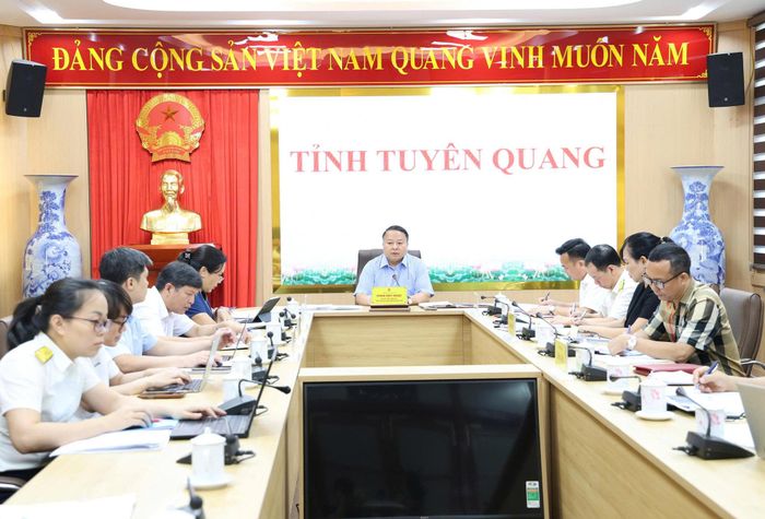 Quang cảnh buổi làm việc. Ảnh: Phạm Yến