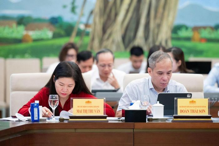 Các đại biểu tham dự phiên họp