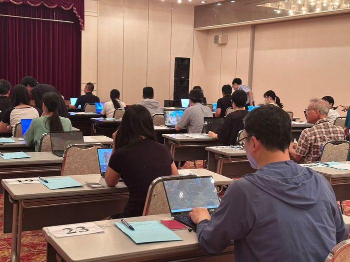 Kỳ thi Đánh giá năng lực tiếng Việt theo Khung năng lực tiếng Việt 6 bậc dùng cho người nước ngoài đã diễn ra thành công bằng hình thức thi trên máy tính.