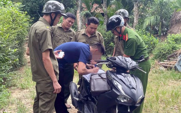 Lực lượng Công an xã Quế Sơn triển khai cao điểm 45 ngày đêm thực hiện tổng rà soát, phát hiện, đấu tranh, xử lý, làm sạch địa bàn.