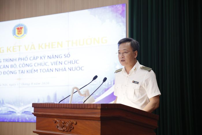 Phát biểu chỉ đạo tại hội nghị, Tổng Kiểm toán nhà nước Nguyễn Hữu Nghĩa ghi nhận kết quả học tập của toàn ngành.