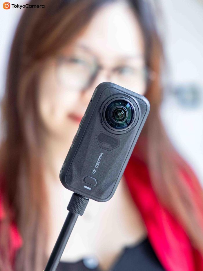 Insta360 X6 có thể quay video ở độ sâu màu 10-bit ghi lại hơn 1,07 tỷ sắc thái màu để tạo ra những cảnh quay đầy đủ màu sắc ngay trên máy. Ảnh: insta360.