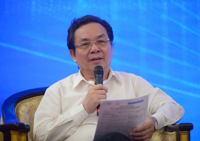 GS.TS. Hoàng Văn Cường, Phó Chủ tịch Hội Khoa học Kinh tế Việt Nam chia sẻ tại diễn đàn.