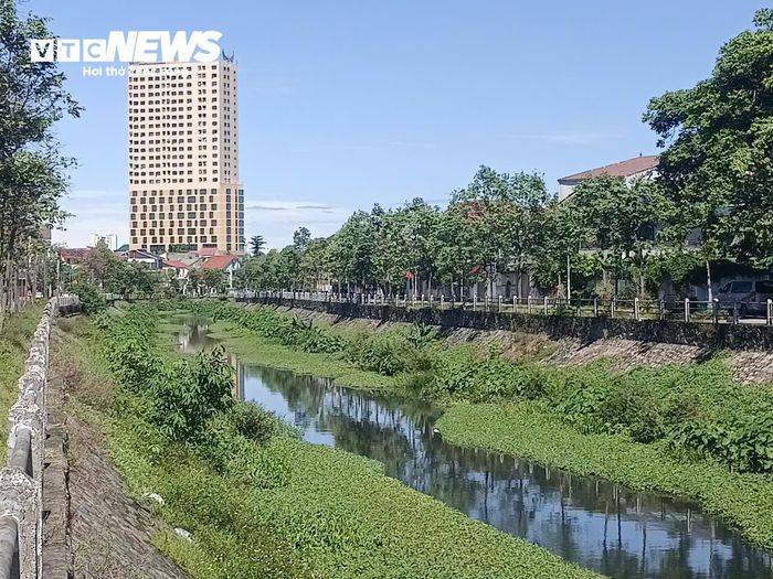 Hiện tại, đoạn kênh Bắc dài khoảng 3,2 km từ đường Nguyễn Văn Cừ đến hồ điều hòa Hưng Hòa được đưa vào diện cải tạo theo hướng ngầm hóa để giải quyết ô nhiễm kéo dài.