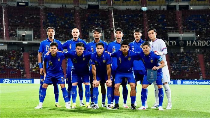 Báo Thái Lan cho rằng Việt Nam sẽ phải dè chừng Thái Lan nếu chạm trán nhau ở vòng chung kết ASEAN Cup 2026. (Ảnh: Thai Rath)