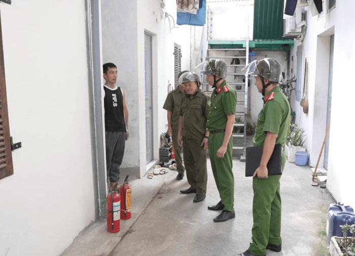 Toàn xã Thiên Lộc có 30 “Tổ công nhân tự quản về an ninh, trật tự ở khu nhà trọ”. Ảnh: PV