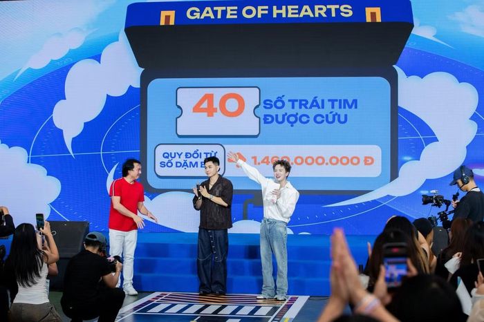 Từ 40 trái tim được công bố tại sự kiện, Quỹ Vết Sẹo Cuộc Đời tiếp tục đón nhận thêm 3 trái tim từ người hâm mộ đại sứ Jun Phạm, nâng tổng số lên 43.