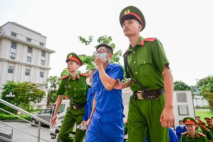 Cơ quan tố tụng xác định, cựu Thứ trưởng Nguyễn Bá Hoan và thuộc cấp tạo rào cản khiến doanh nghiệp phải hối lộ.